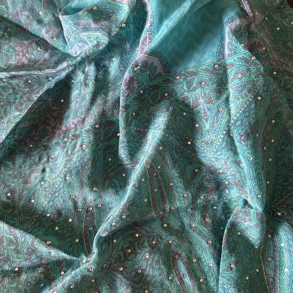 Beautiful 100% Silk Scarf made in India - Picture 5 of 6